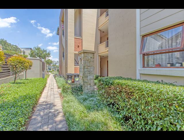 2 BEDROOM APARTMENT FOR SALE IN DOUGLASDALE